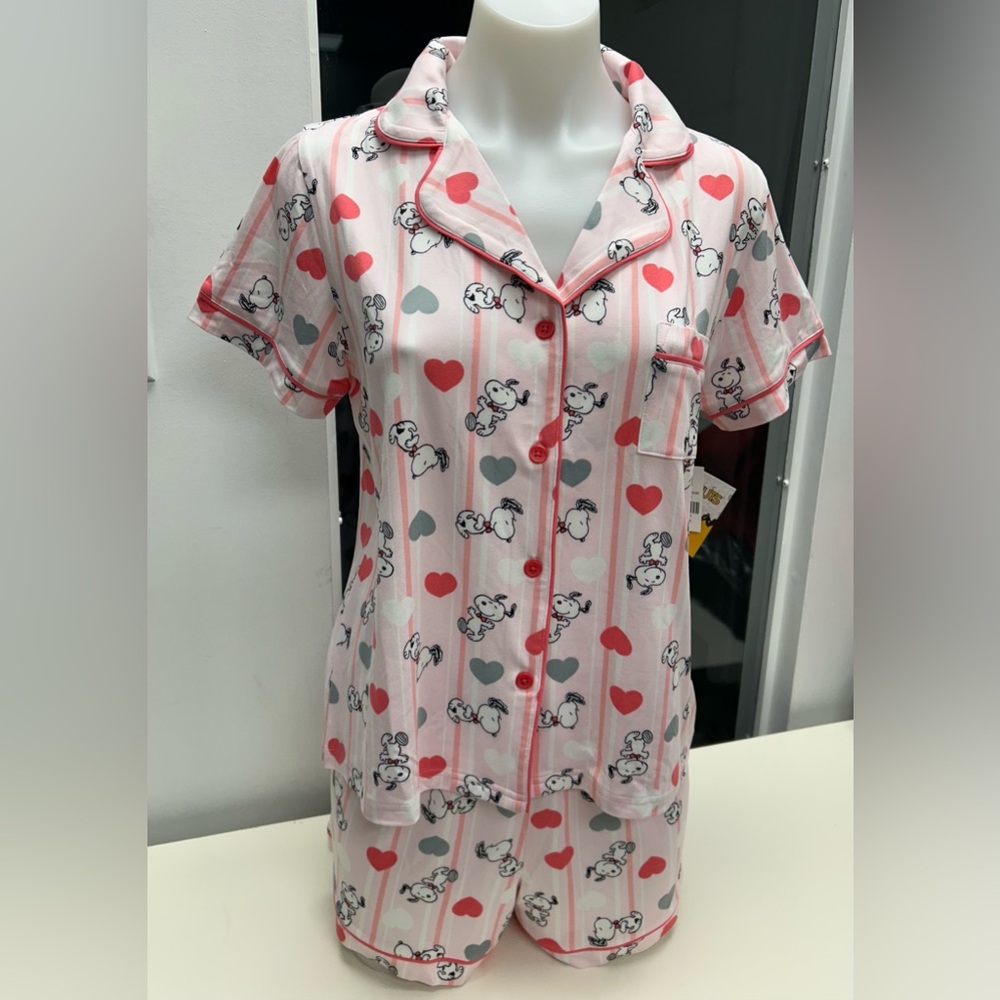 NWT- Ladies Snoopy PJ/ Lounge Set